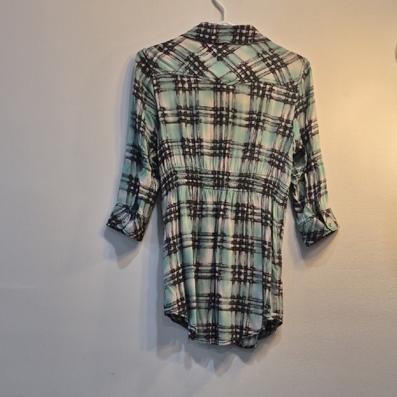 Guess Plaid Button-Up Shirt in Mint Green & Black - Picture 2 of 4